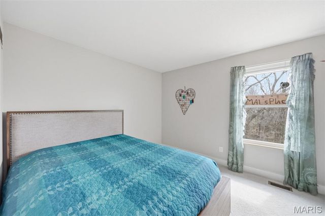 302 Birmingham Drive, O'fallon, MO 63366