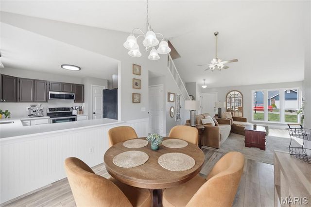 302 Birmingham Drive, O'fallon, MO 63366