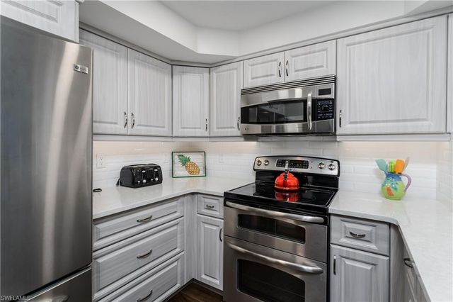 260 Seaview CT 1108, Marco Island, FL 34145