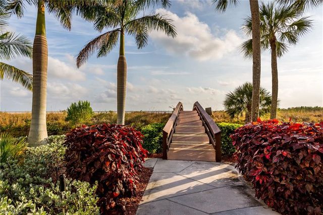 260 Seaview CT 1108, Marco Island, FL 34145