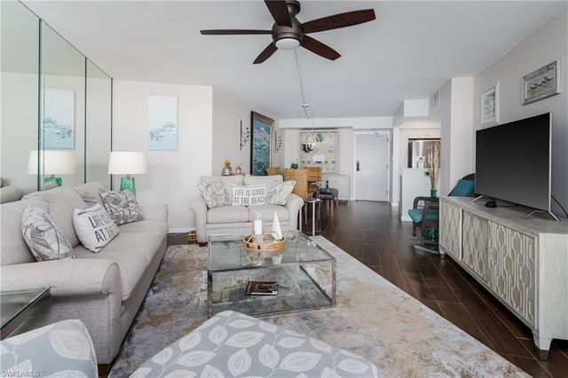 260 Seaview CT 1108, Marco Island, FL 34145