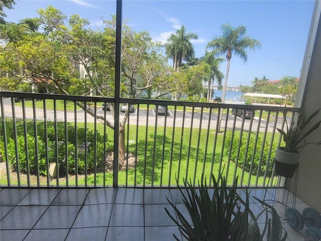 1200 SW 130th Ave 207G, Pembroke Pines, FL 33027