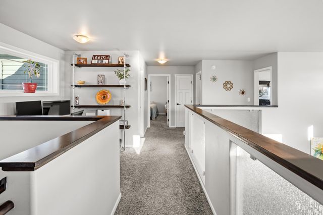 3712 15th Street S, Moorhead, MN 56560