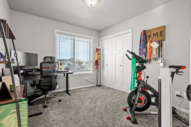 3712 15th Street S, Moorhead, MN 56560