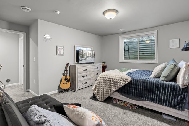 3712 15th Street S, Moorhead, MN 56560