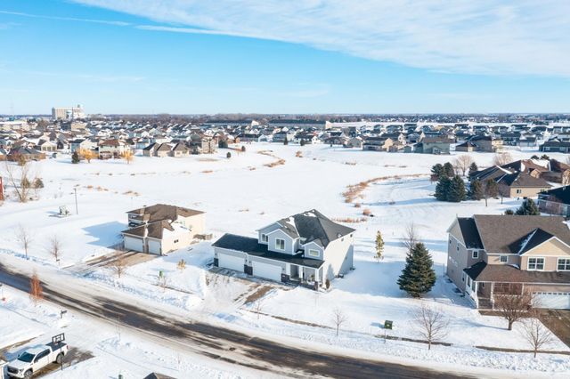 3712 15th Street S, Moorhead, MN 56560