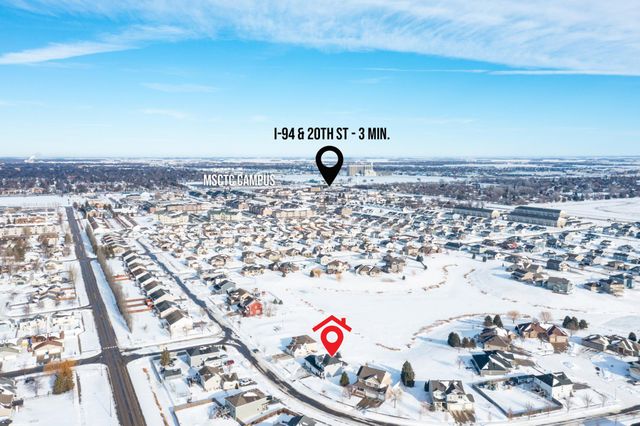 3712 15th Street S, Moorhead, MN 56560