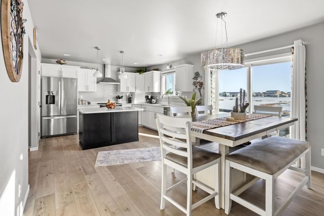 3712 15th Street S, Moorhead, MN 56560