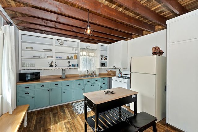 544 Vista Lane, Big Bear Lake, CA 92315