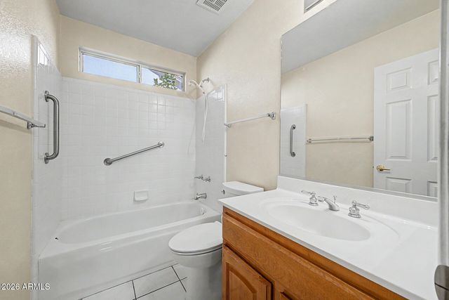 9027 E COOPERS HAWK Drive, Sun Lakes, AZ 85248