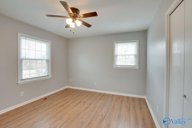 9802 Dolphin Drive, Huntsville, AL 35802