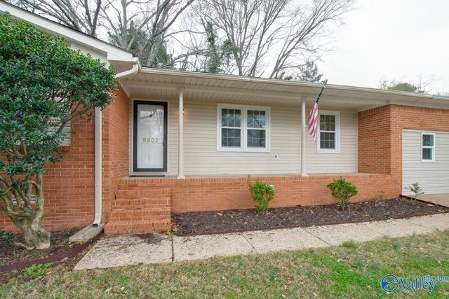 9802 Dolphin Drive, Huntsville, AL 35802