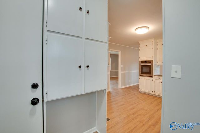 9802 Dolphin Drive, Huntsville, AL 35802