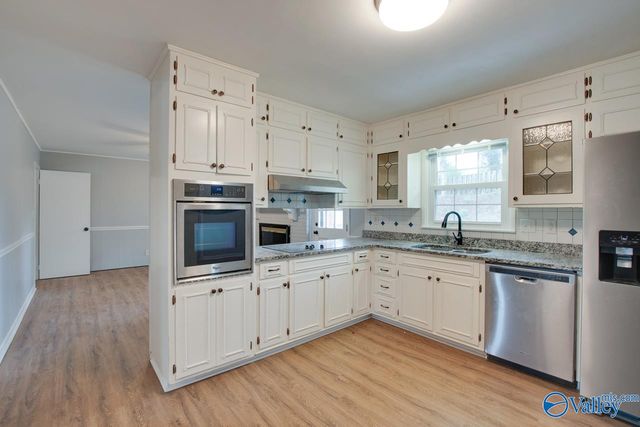 9802 Dolphin Drive, Huntsville, AL 35802