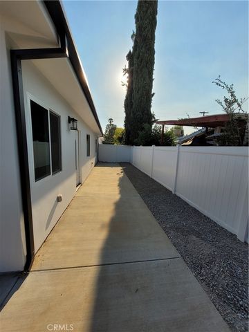 8004 Shirley Avenue, Reseda, CA 91335
