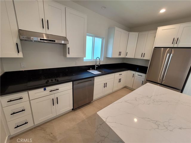 8004 Shirley Avenue, Reseda, CA 91335
