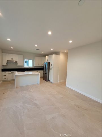 8004 Shirley Avenue, Reseda, CA 91335