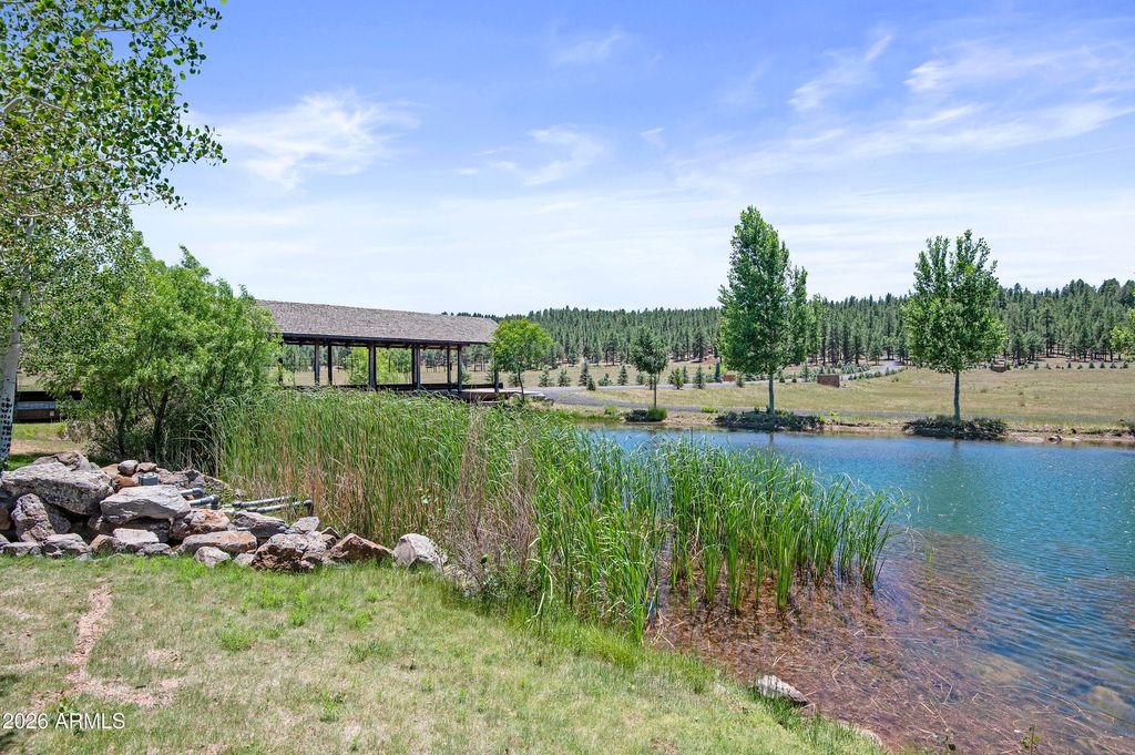 Image 35 of property listing at 318 W AVA J Circle 30, Munds Park, AZ 86017