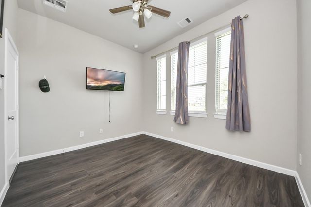 13021 Ocean Breeze Ln Lane, La Marque, TX 77568