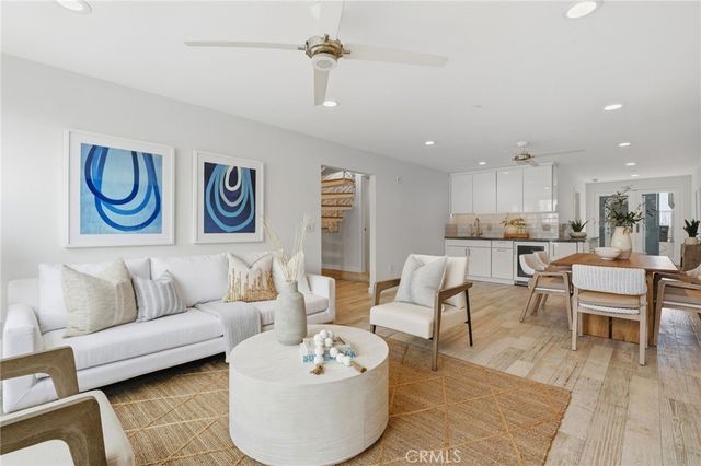 419 E Balboa, Newport Beach, CA 92661
