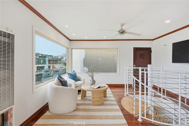 419 E Balboa, Newport Beach, CA 92661