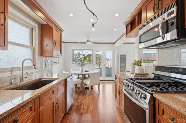 419 E Balboa, Newport Beach, CA 92661