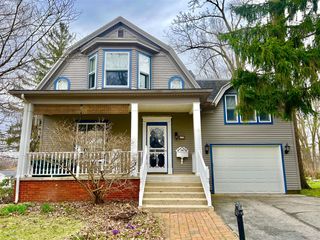 135 Budlong Street, Hillsdale, MI 49242