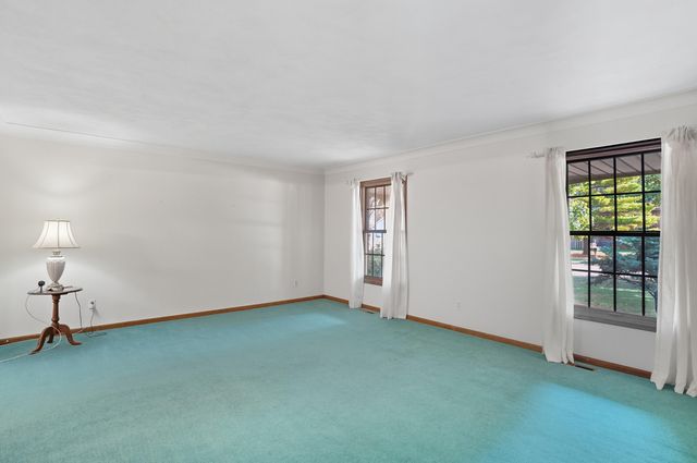 1054 Bourgogne Avenue, Bowling Green, OH 43402