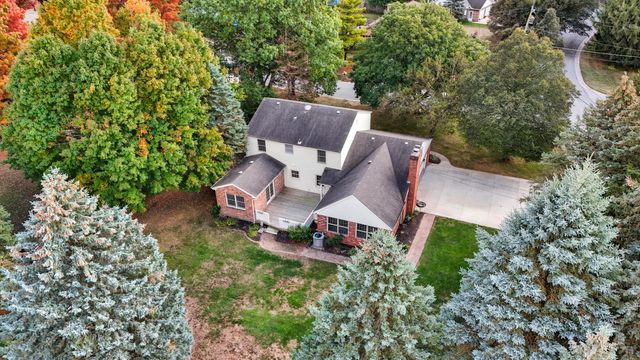 1054 Bourgogne Avenue, Bowling Green, OH 43402