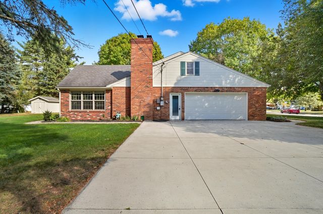 1054 Bourgogne Avenue, Bowling Green, OH 43402