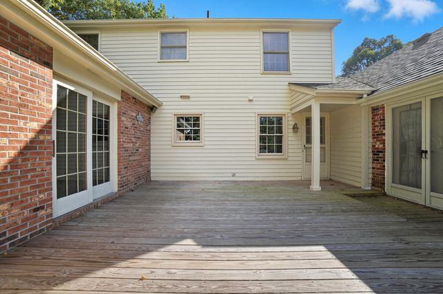 1054 Bourgogne Avenue, Bowling Green, OH 43402