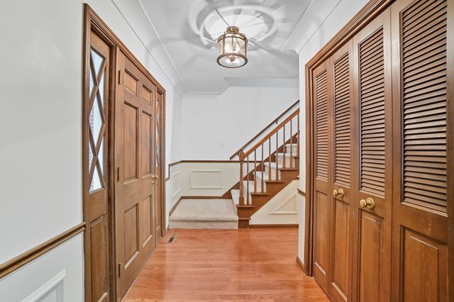 1054 Bourgogne Avenue, Bowling Green, OH 43402