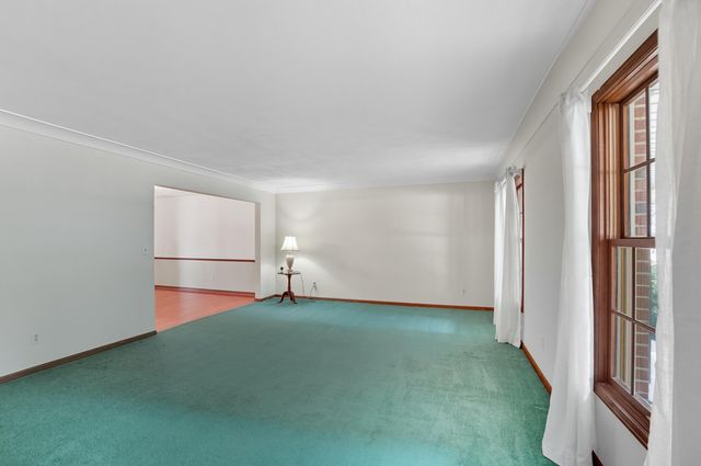 1054 Bourgogne Avenue, Bowling Green, OH 43402