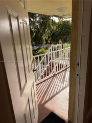 1125 NE 16th Place 201, Fort Lauderdale, FL 33305