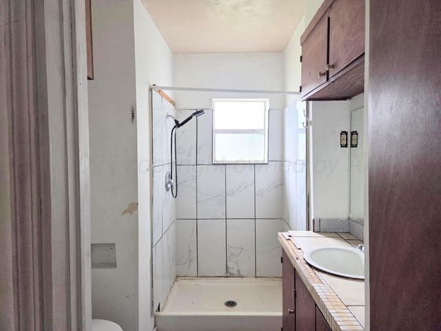 231 Main Street, Quitaque, TX 79255