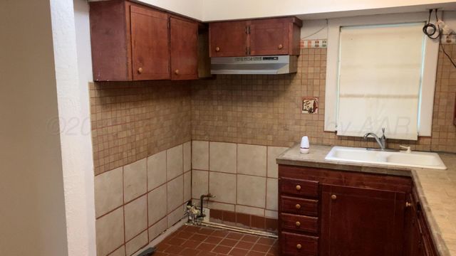 231 Main Street, Quitaque, TX 79255