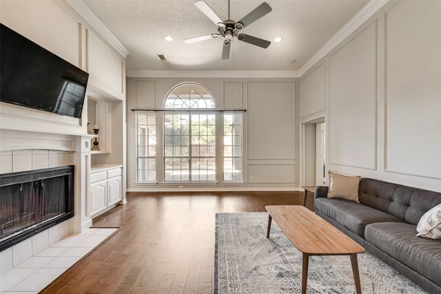 2124 Green Hill Drive, Mckinney, TX 75072
