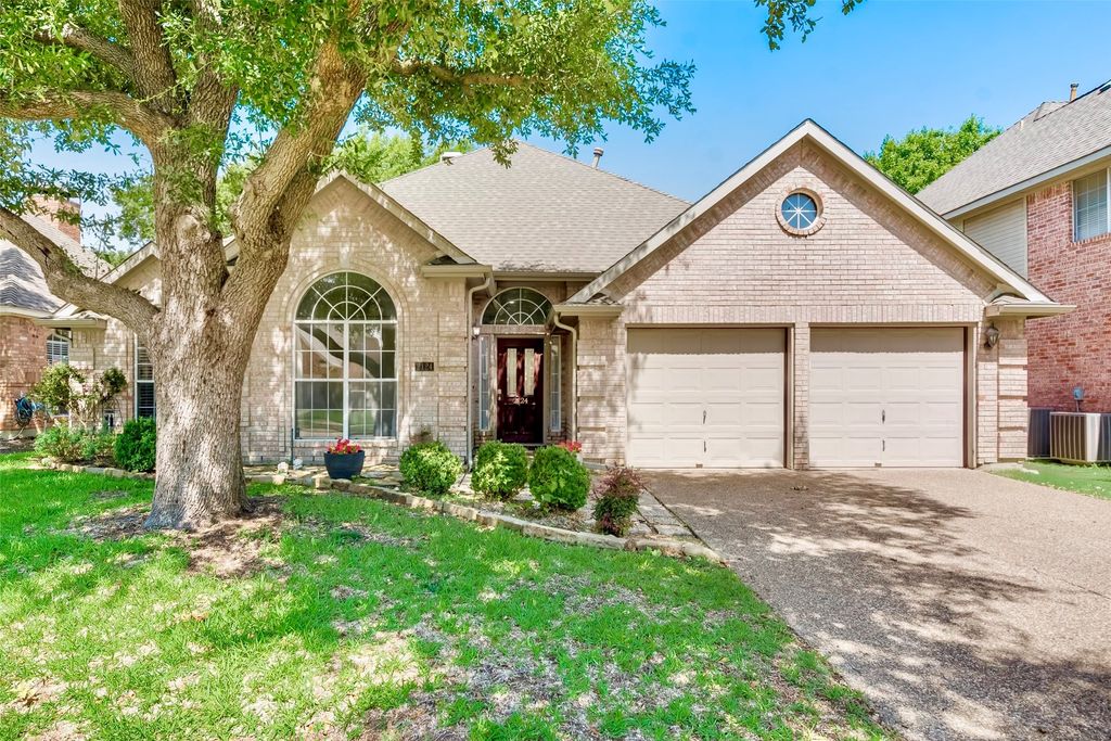 2124 Green Hill Drive, Mckinney, TX 75072