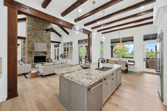 8024 Carlton Ridge CV, Austin, TX 78738
