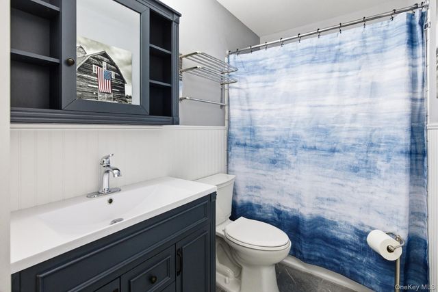 425 Macdonald Avenue, Bellport, NY 11713