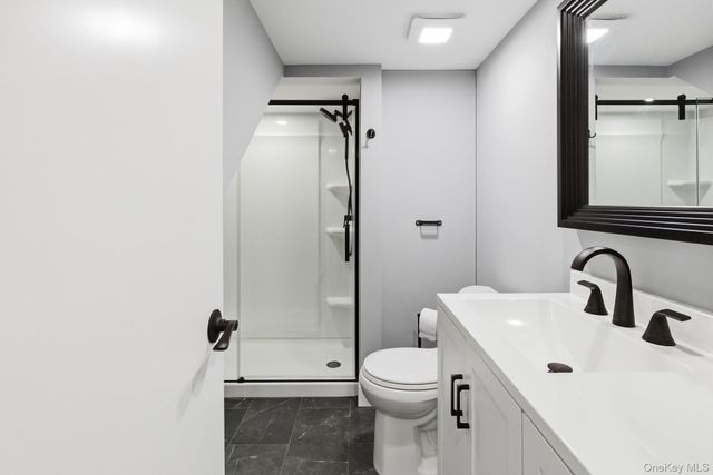 425 Macdonald Avenue, Bellport, NY 11713