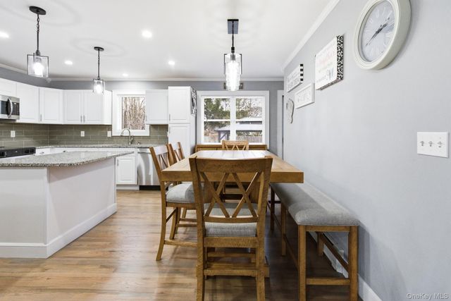 425 Macdonald Avenue, Bellport, NY 11713