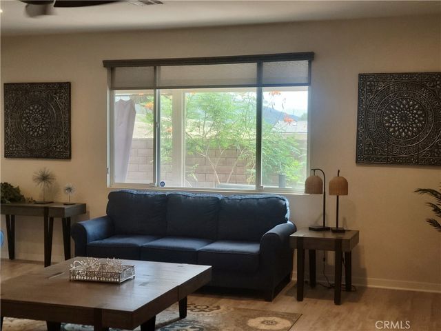 7039 N Antique Street N, San Bernardino, CA 92407