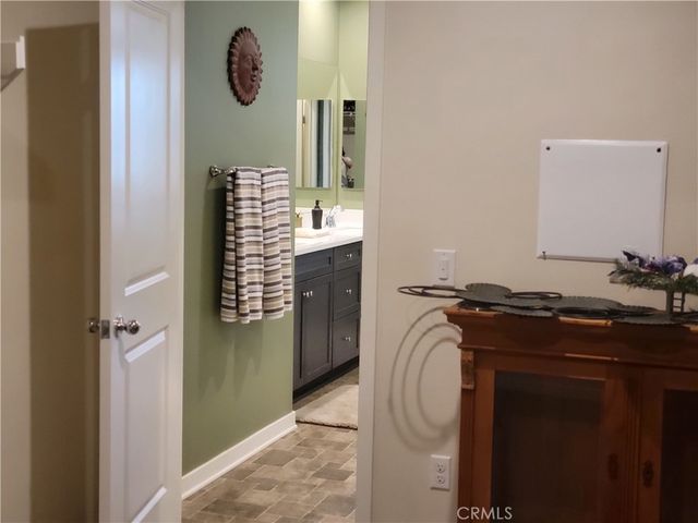 7039 N Antique Street N, San Bernardino, CA 92407