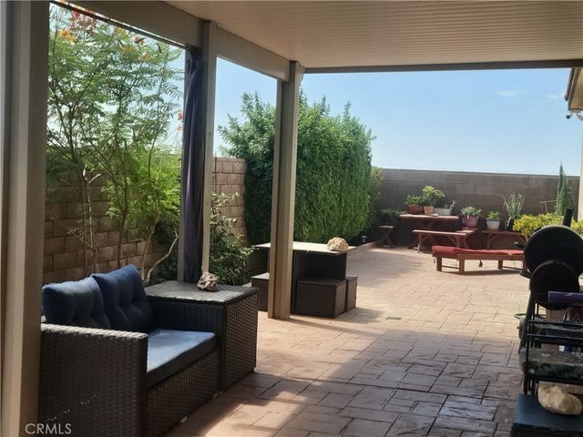 7039 N Antique Street N, San Bernardino, CA 92407