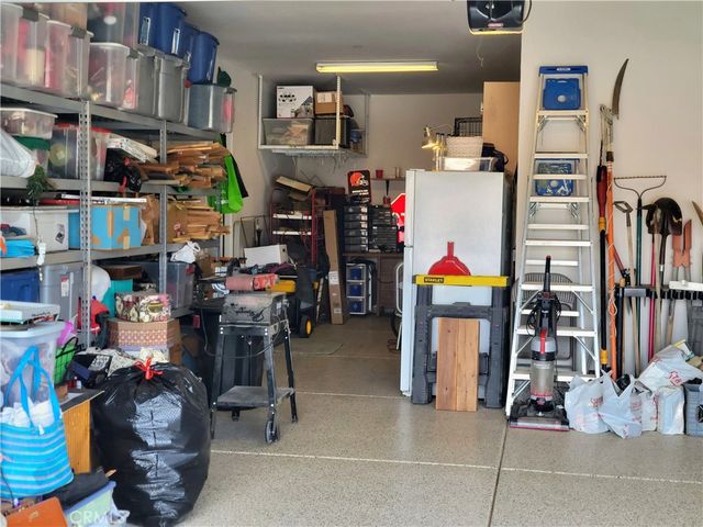 7039 N Antique Street N, San Bernardino, CA 92407