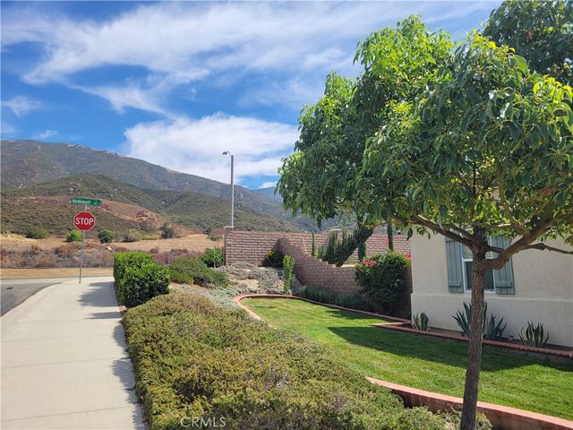 7039 N Antique Street N, San Bernardino, CA 92407