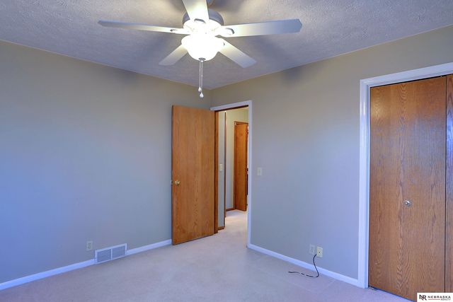 16034 Chicago Street, Omaha, NE 68118