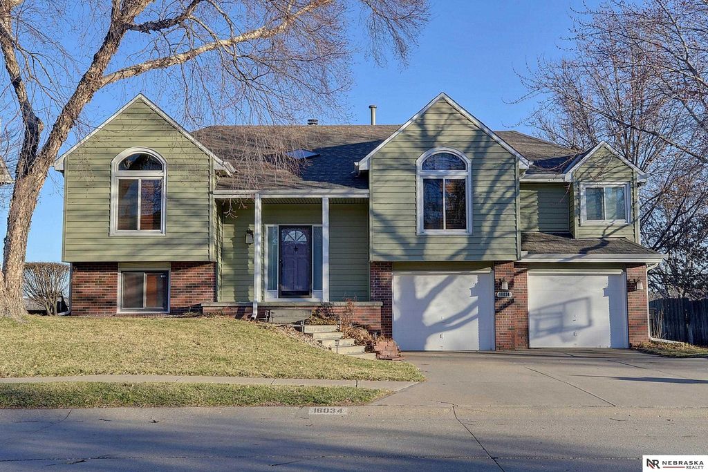 16034 Chicago Street, Omaha, NE 68118