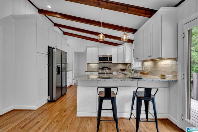 2836 VESTAVIA FOREST PLACE, Vestavia Hills, AL 35216